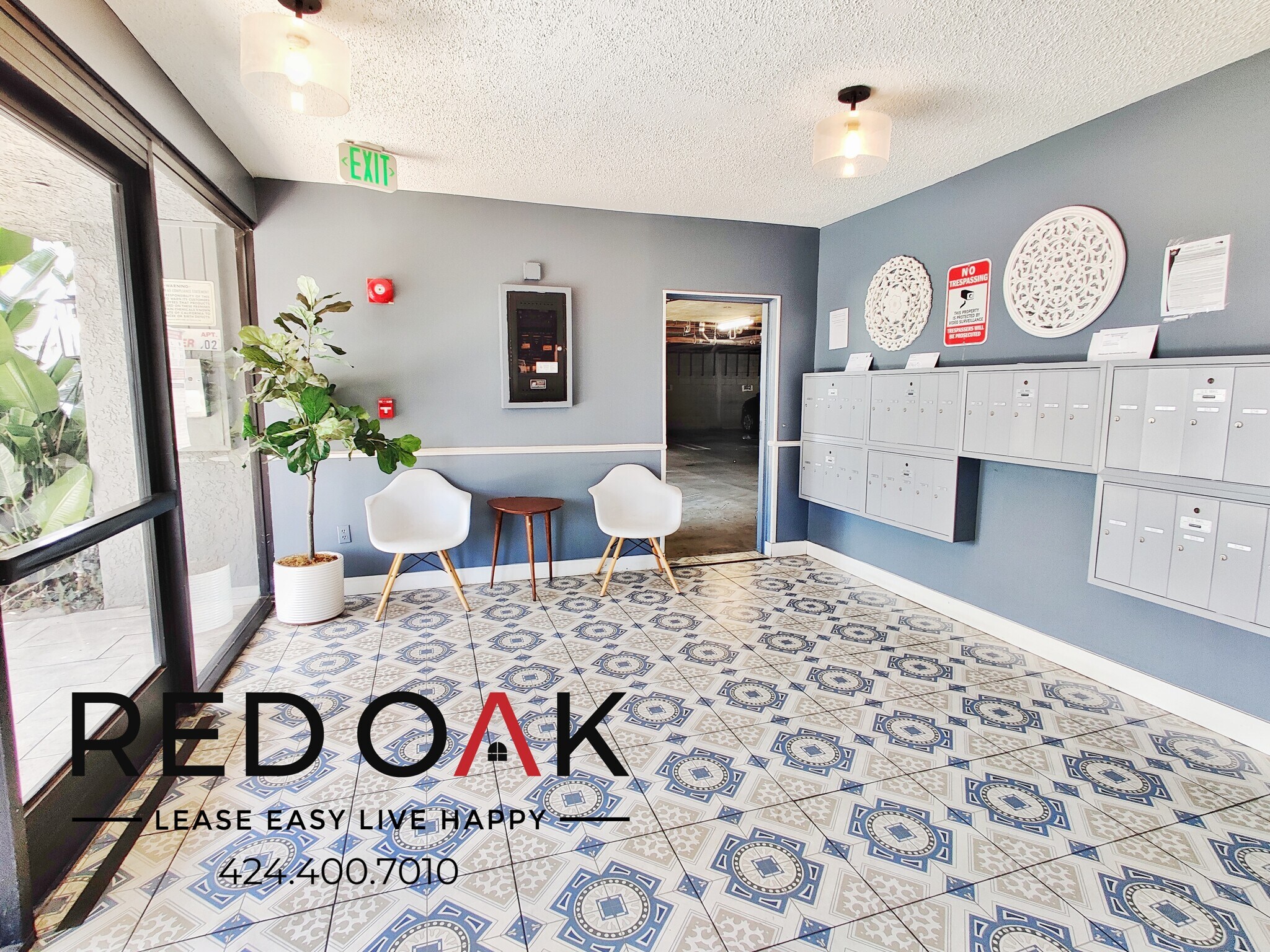 Building Photo - 11817 Victory Blvd