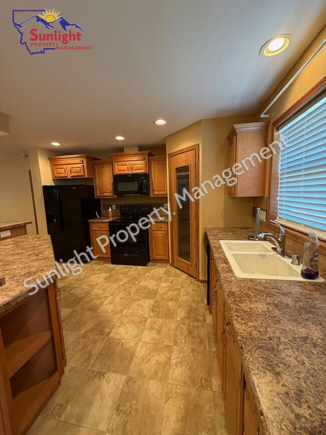 Building Photo - 3 Bed 2 Bath Property in Bridger Montana