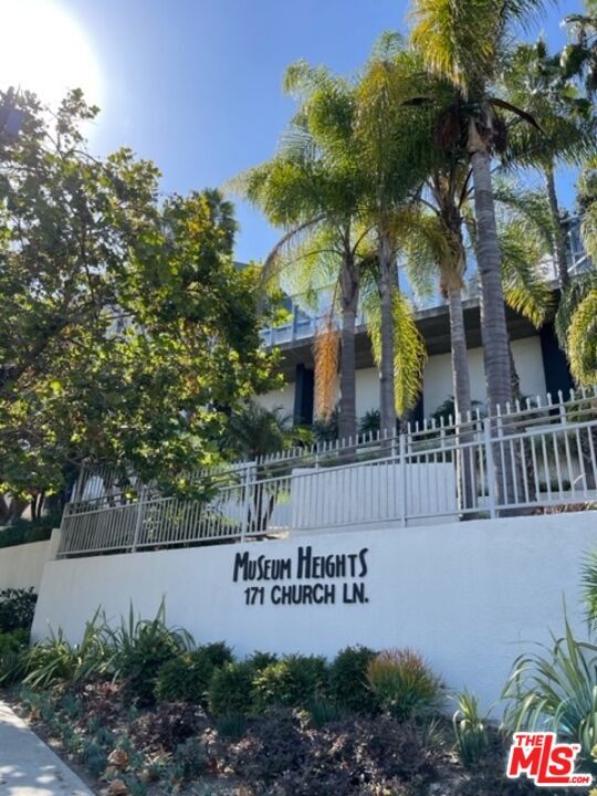 Building Photo - 171 N Church Ln