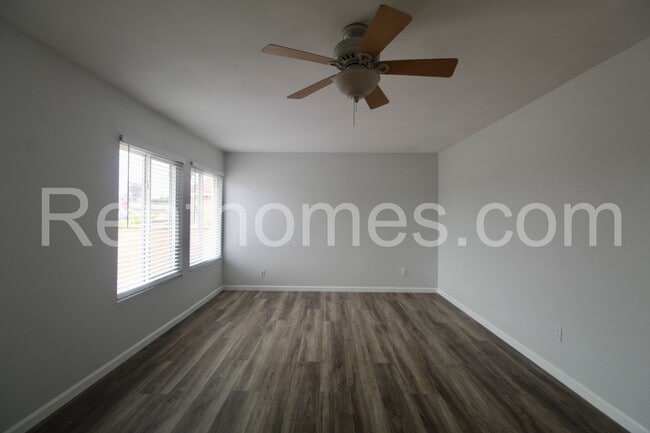 Building Photo - 10455 Glenellen Ave