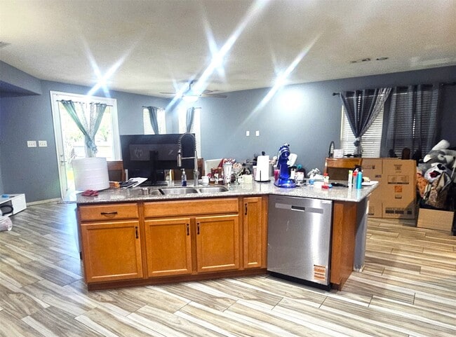 Building Photo - 15623 Harris Canyon Ln