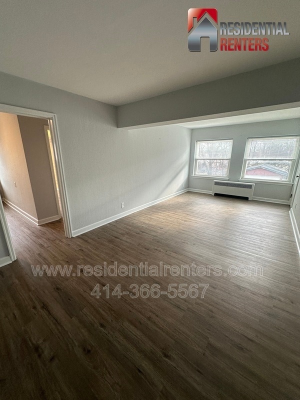Building Photo - 8020 W Becher St