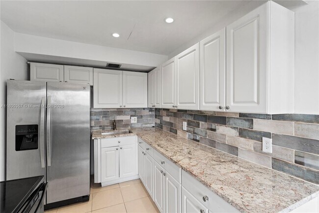 Building Photo - 300 SW 134th Way