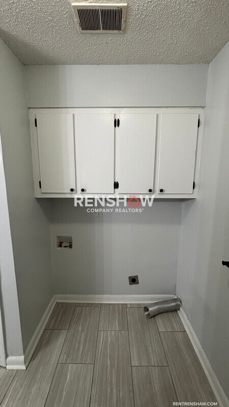 Building Photo - 1532 Silver St