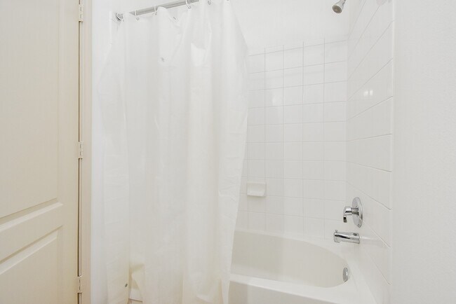 Building Photo - 6822 Clemson Ln