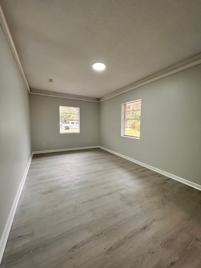 Building Photo - 962 Hanover Dr