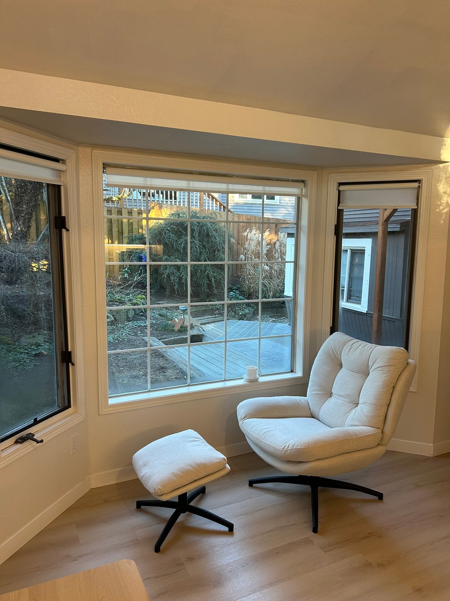 Building Photo - 3440 SW Falcon St