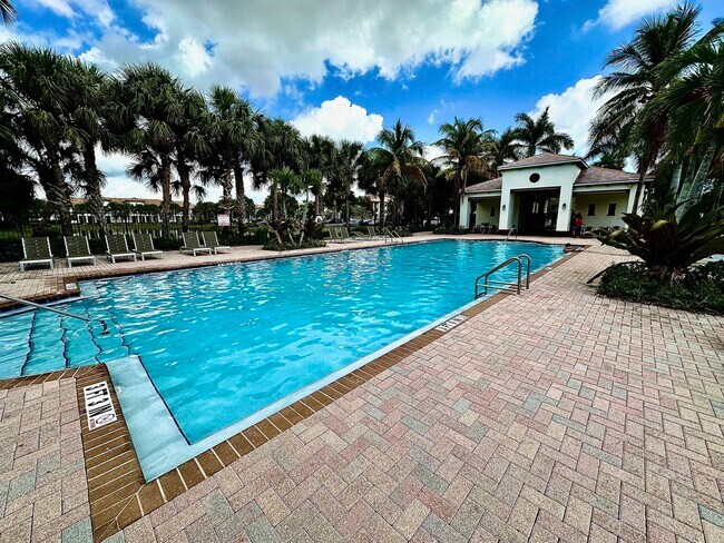 Building Photo - 4720 Mimosa Pl