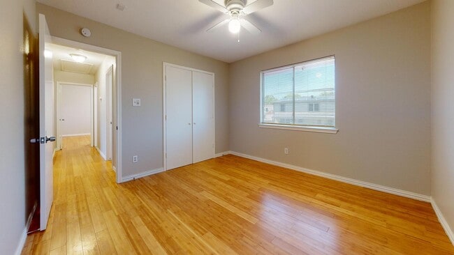 Building Photo - 8128 Heritage Pl Dr