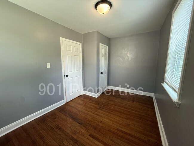Building Photo - 1096 McEvers Rd