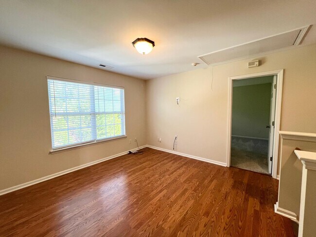 Building Photo - 10501 Dominion Village Dr