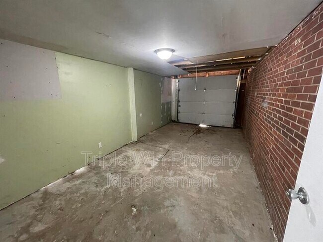 Building Photo - 2415 Stoney End Ct