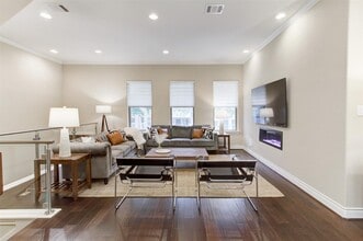 Building Photo - 224 Adams St