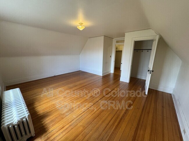 Building Photo - 1238 Wood Ave
