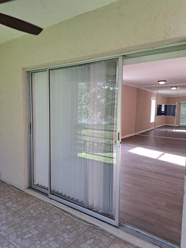 Building Photo - 2929 Zorno Way