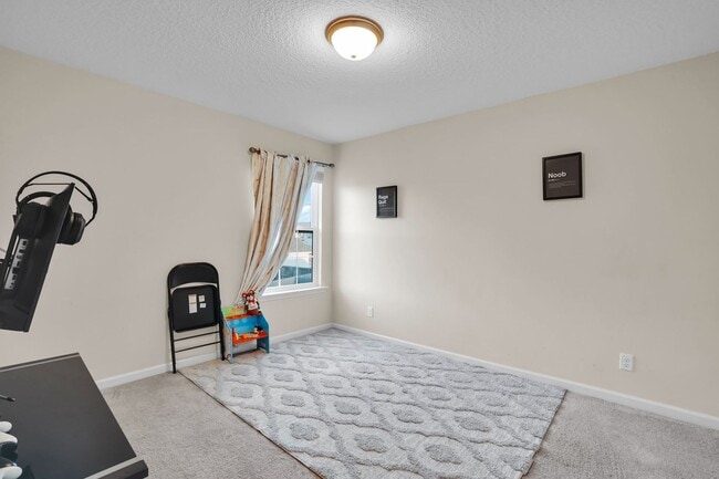Building Photo - Like New Home for Rent in Hinesville!