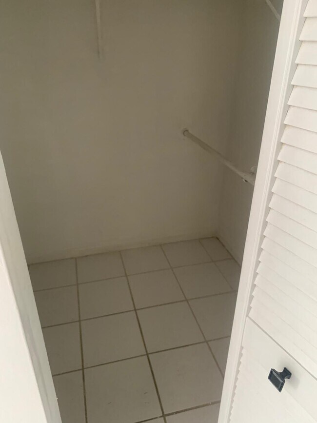 Building Photo - 3360 Spanish Moss Terrace