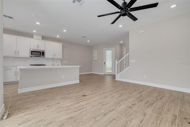 Building Photo - 5005 San Martino Dr