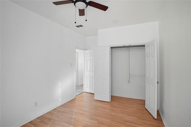 Building Photo - 1938 Castaway Dr