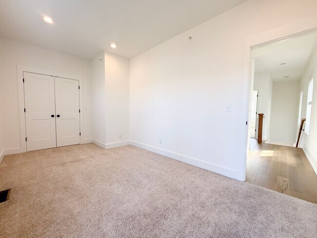 Building Photo - Spacious 4-Bedroom Home Near Tennessee Tech with Pool Access and Pet-Friendly Living