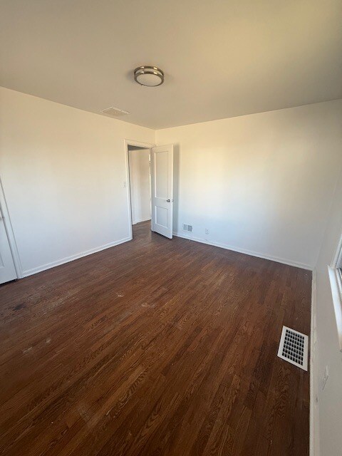 Building Photo - 2288 Elmira St