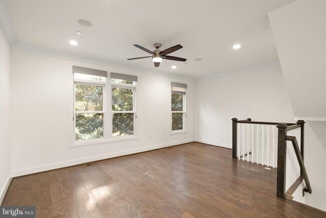 Building Photo - 1508 16th Ct N