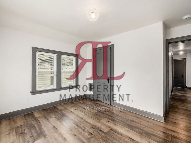 Building Photo - 439 Eldridge Ave