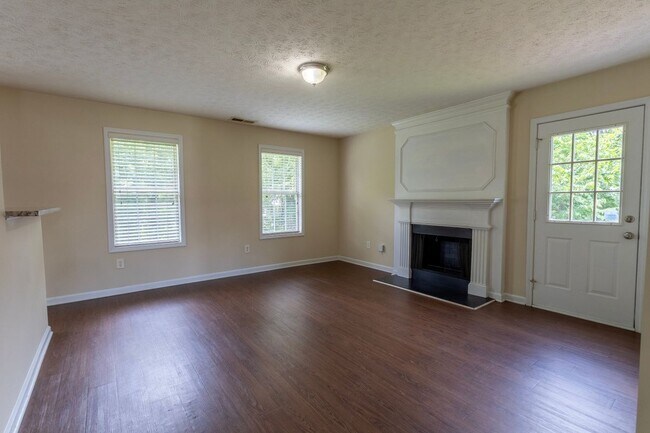Building Photo - 2432 Pendergrass Ln