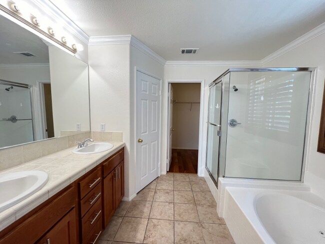 Building Photo - 11433 Mountain View Dr