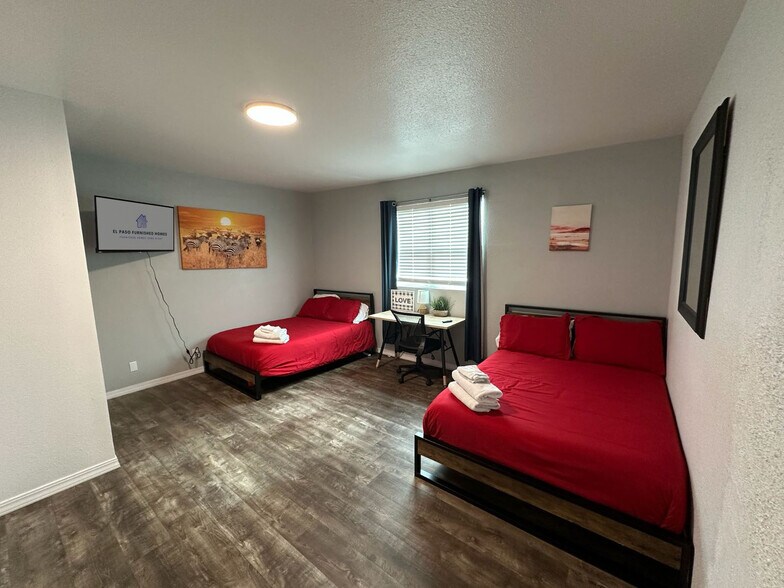 Bedroom with Smart TV - 3827 Monroe Ave