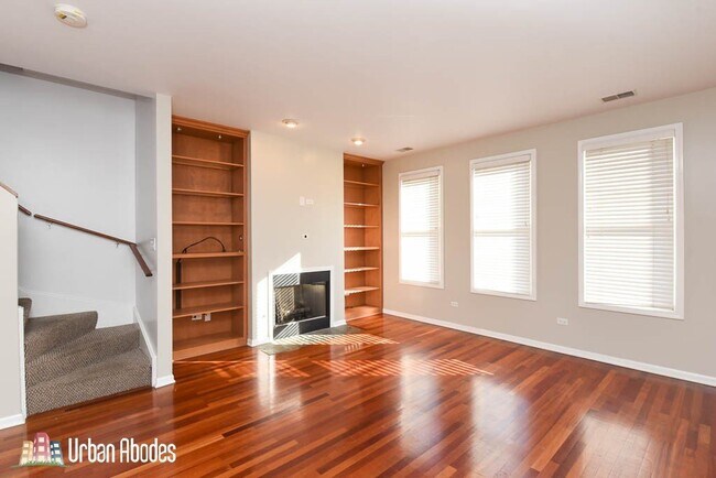 Building Photo - 1000 N Crosby St