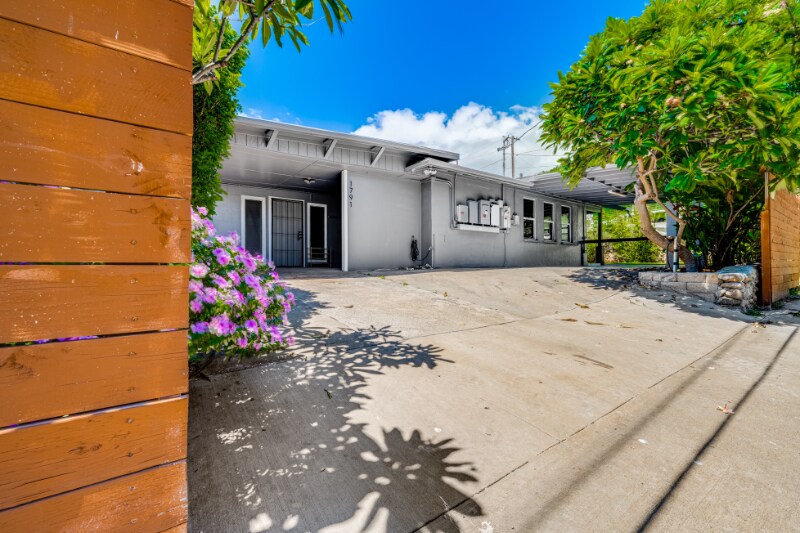 Building Photo - 1791 Piihana Rd