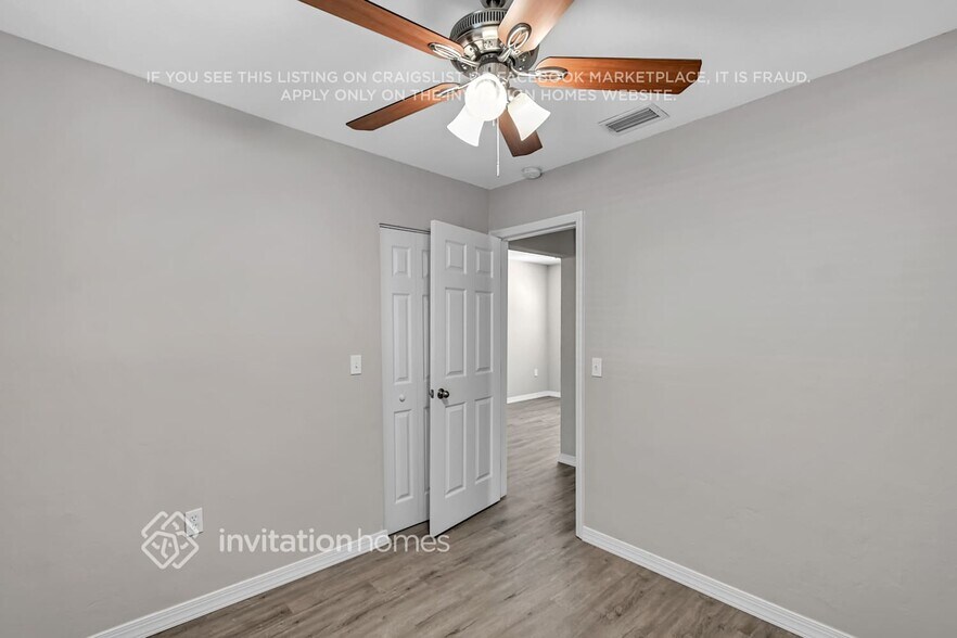 Building Photo - 3028 Ridgeway Ave