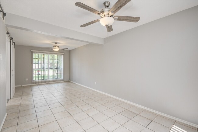 Building Photo - 20403 White Poplar Dr