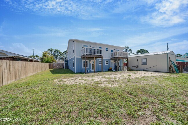 Building Photo - 3904 Ocean View Dr