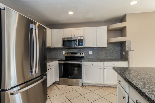 Building Photo - 3251 W Jessica Ln