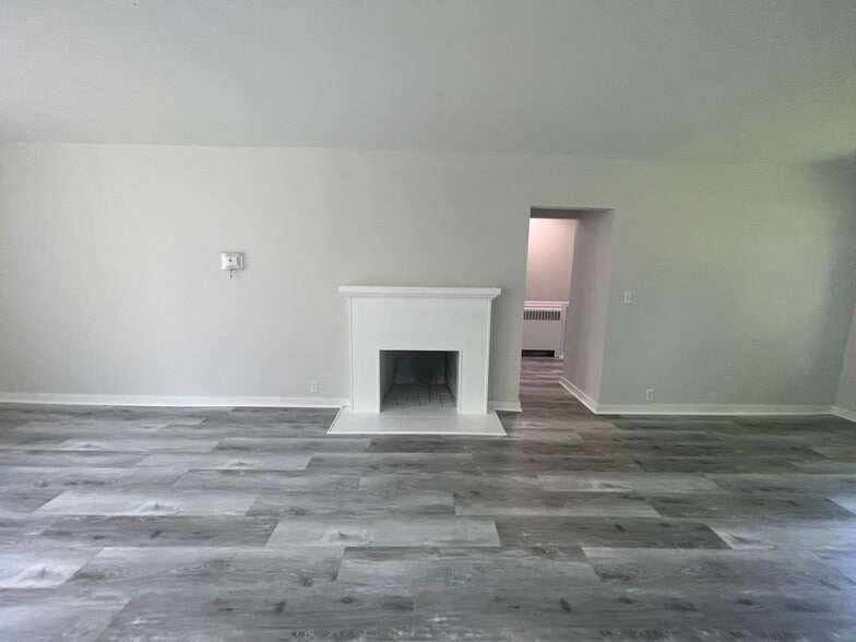 Building Photo - 10334 Adirondack View Hts