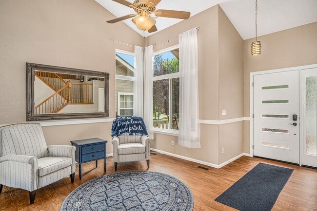 Building Photo - Beautiful 4 Bed, 3.5 Bath Home in Grant Ranch Neighborhood!