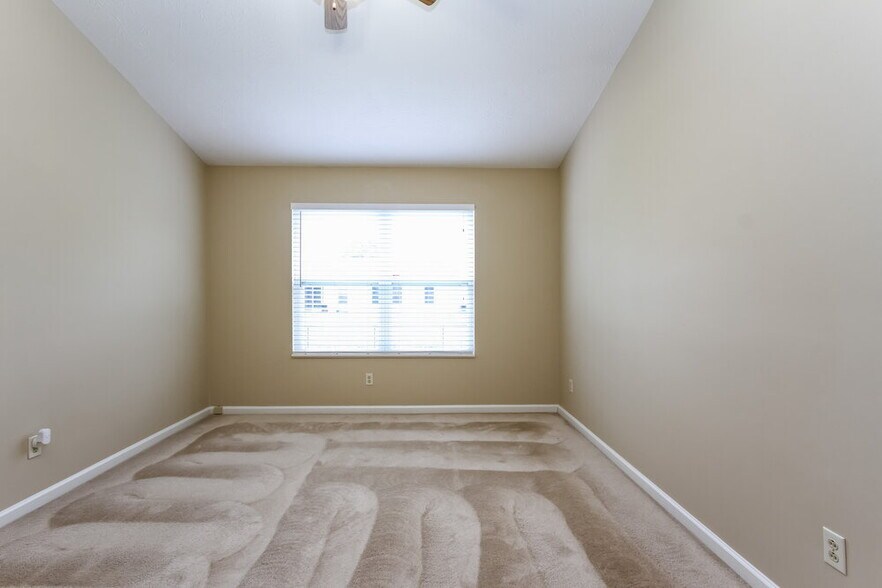 Building Photo - 6303 Bryce Canyon Dr