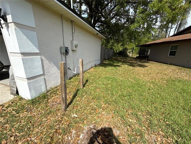 Building Photo - 39 Beechwood Ln