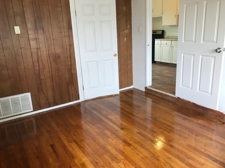 Building Photo - 3471 Stauss Ave