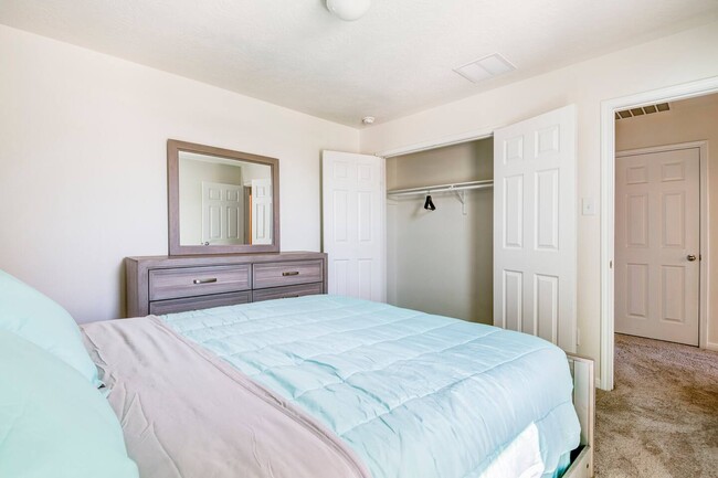 Queen Bedroom (View 3) - 23314 Stahl Creeks Ln