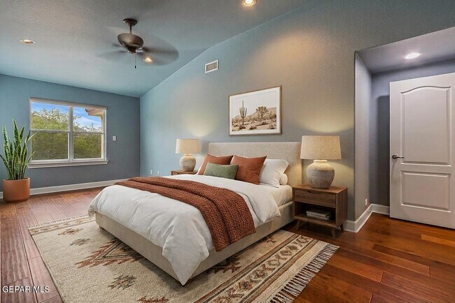 Building Photo - 6528 Calle Placido Dr