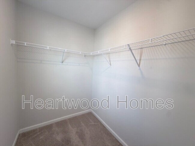 Building Photo - 406 Eclipse Ln