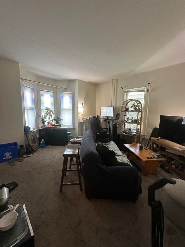 Building Photo - 43 Clarke St