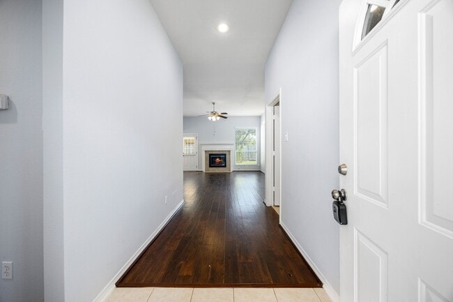 Building Photo - 1518 Bugle Run Dr