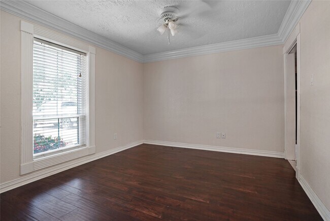 Building Photo - 17119 Mellow Ridge Dr