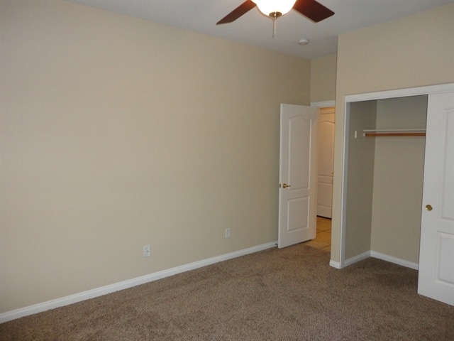 Building Photo - 903 Golden Poppy St