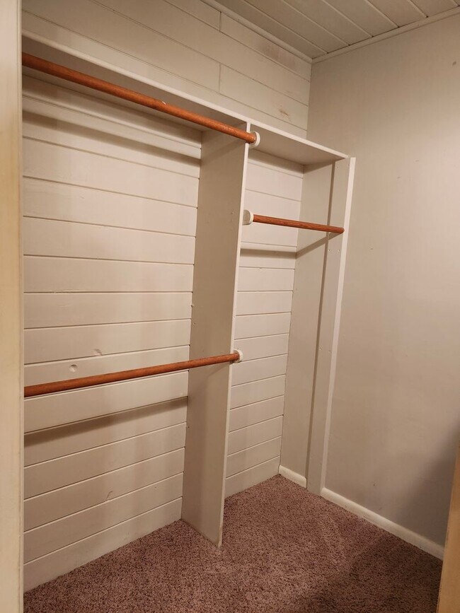 Building Photo - Country apartment Dolores- Utilities included