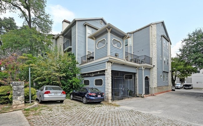 Building Photo - 3111 Tom Green St